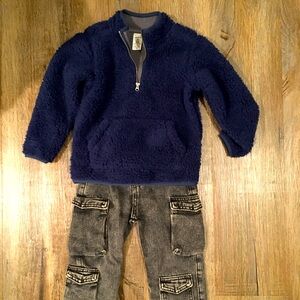 Brand New Carters Navy Blue Fuzzy Fleece Size 3T